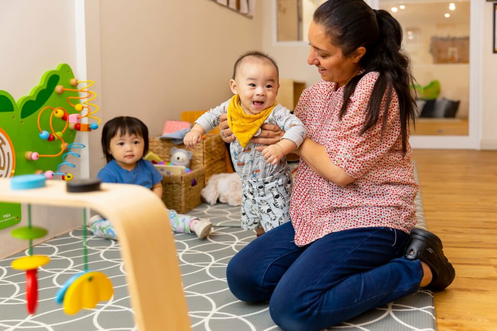 Starting Solids – How To Introduce Solid Foods For Babies