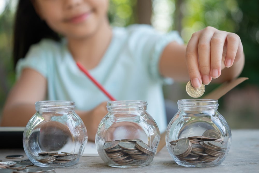Tips For Teaching Preschoolers About Money